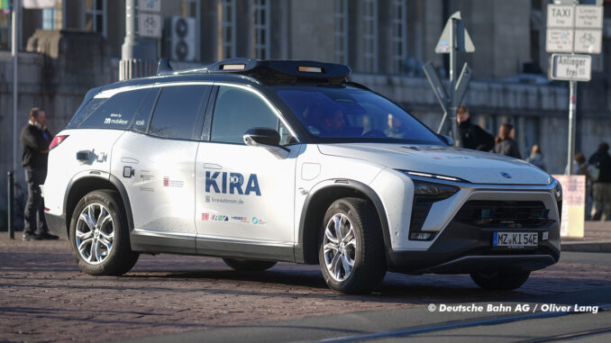 Kira - Autonomer On Demand Verkehr (Pilotprojekt der Deustchen Bahn) © Deutsche Bahn AG / Oliver Lang Kira - Autonomer On Demand Verkehr (Pilotprojekt der Deustchen Bahn) © Deutsche Bahn AG / Oliver Lang
